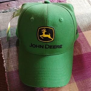 NEW WITH TAG john Deere licensed ball cap